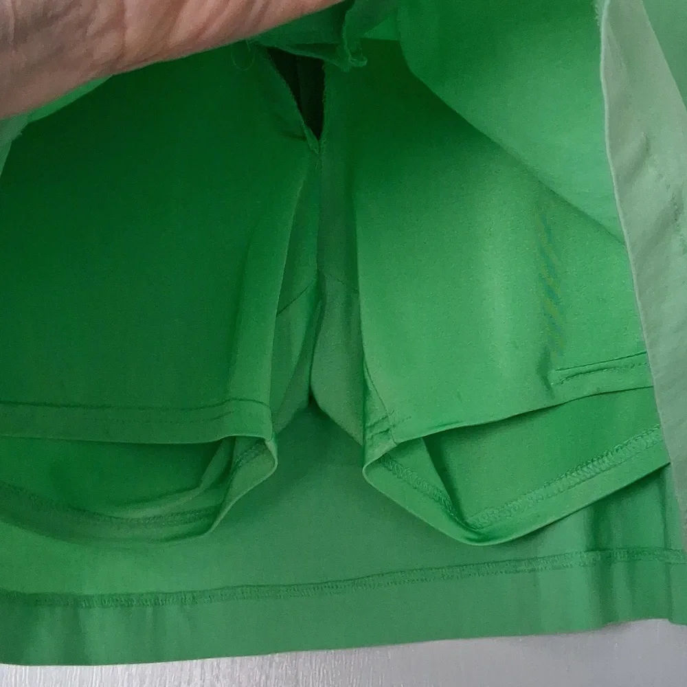 DKNY Skort Golf Tennis Pickleball Bright Green Sportswear Zipper Pockets Sz 4 - Picture 6 of 9